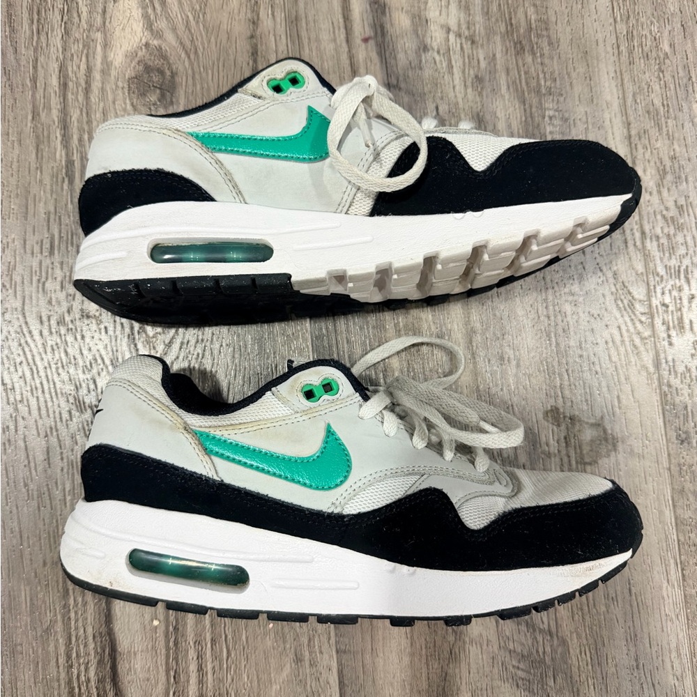 Nike size 6.5 big kid Bundle- Jordans/ Airmax 1 - Picture 13 of 16